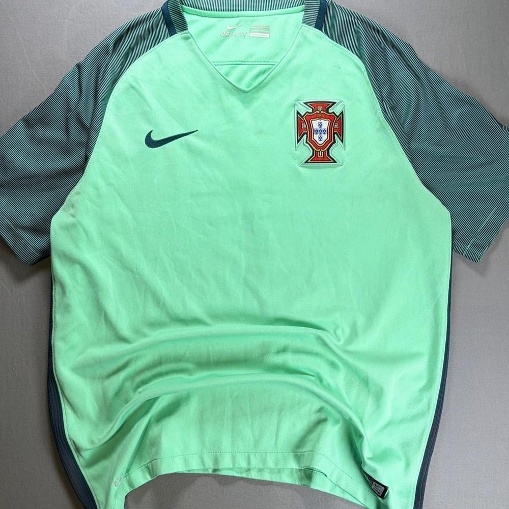 Nike Portugal 2018/19 green & blue soccer jersey